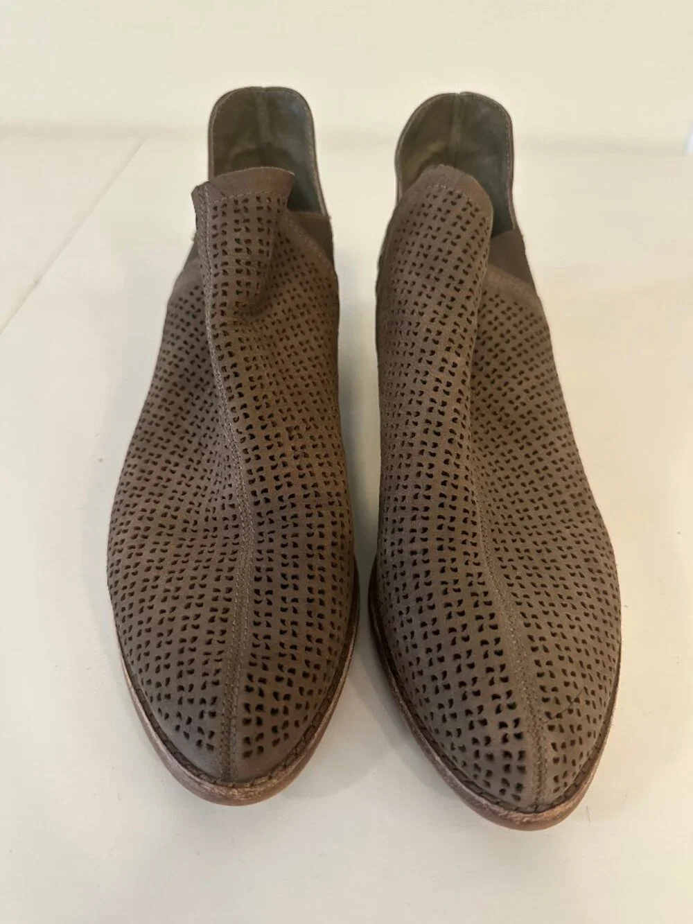 Vince Camuto Women's 8M Brown Perforated Suede Ankle Booties Low Block Heel